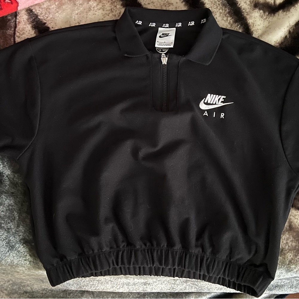 Nike Air 🏀 Black Women’s Half-Zip Sweatshirt Sz Medium sporty post game workout